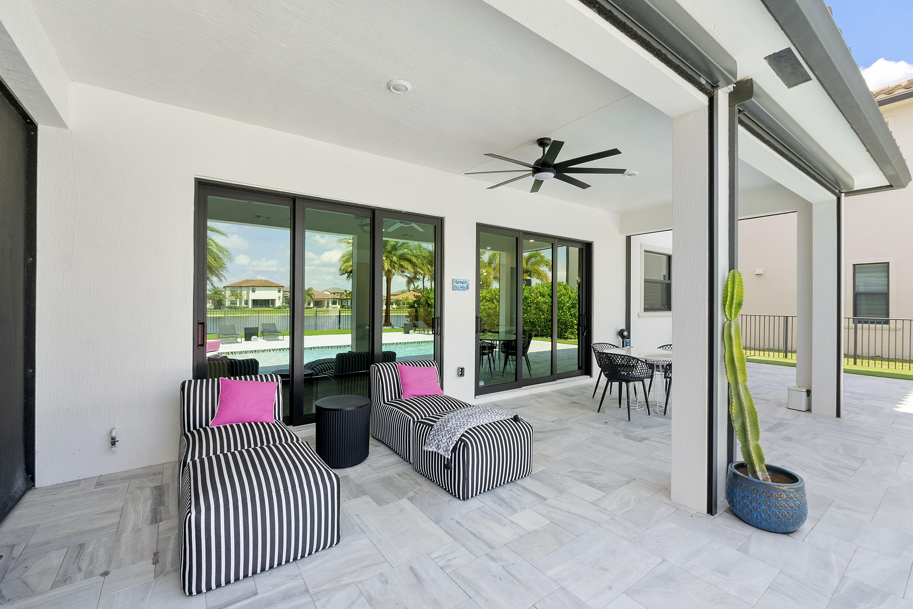 PARKLAND BAY - Residential