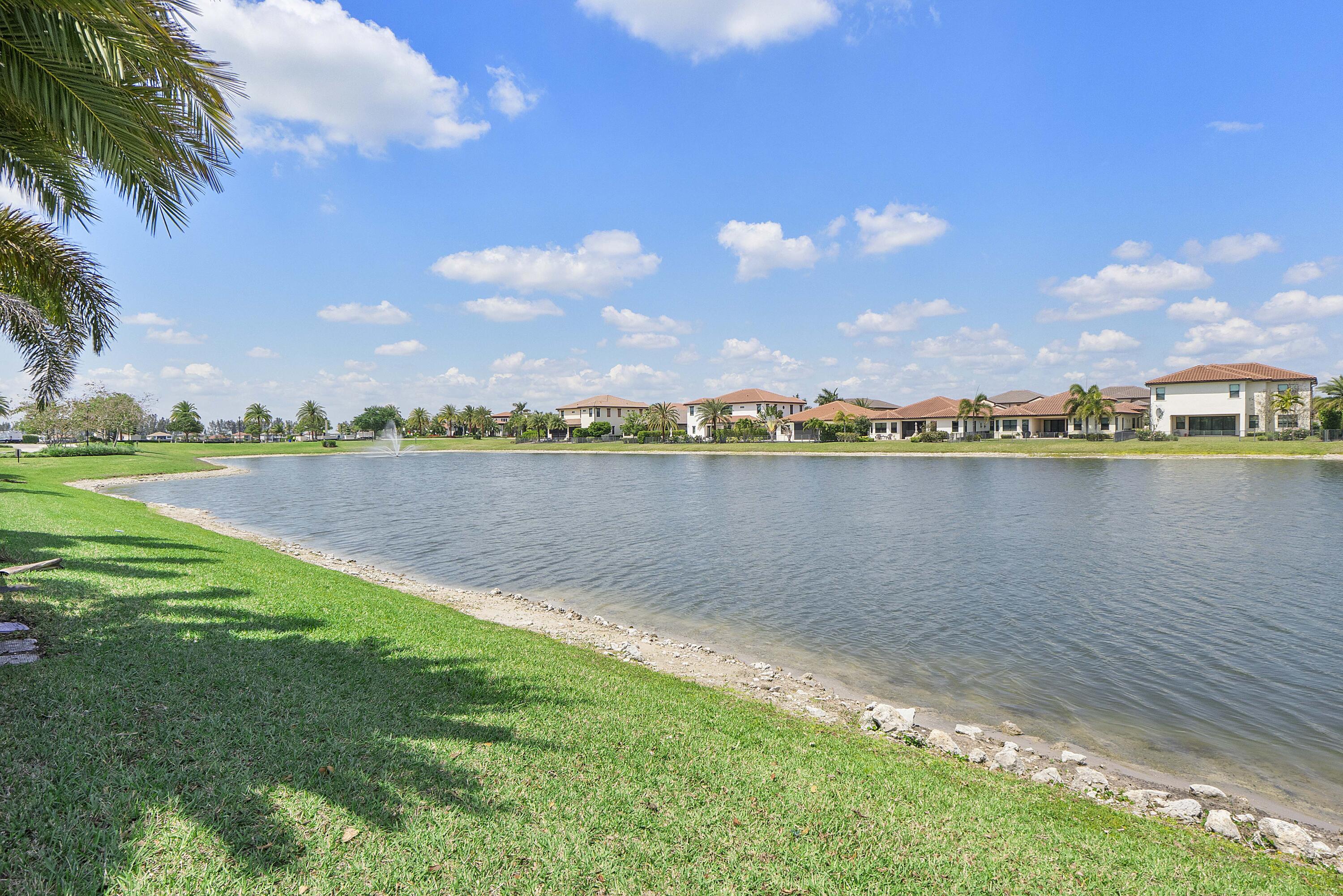 PARKLAND BAY - Residential