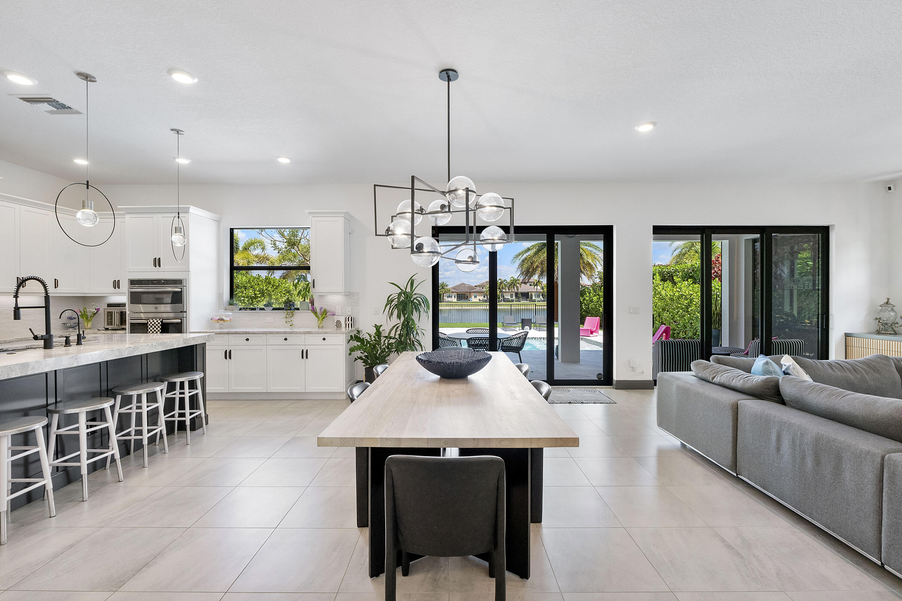 PARKLAND BAY - Residential