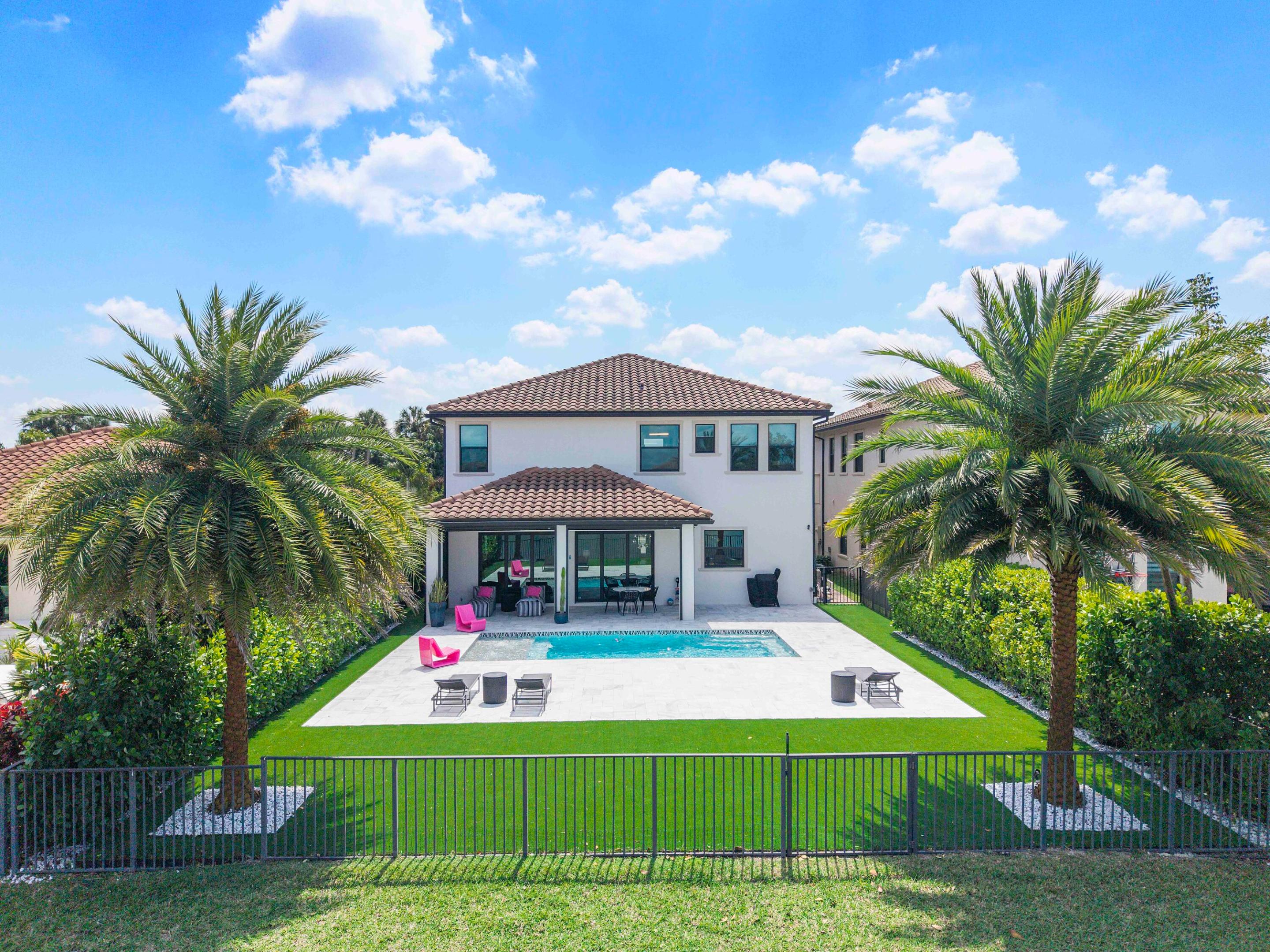 PARKLAND BAY - Residential