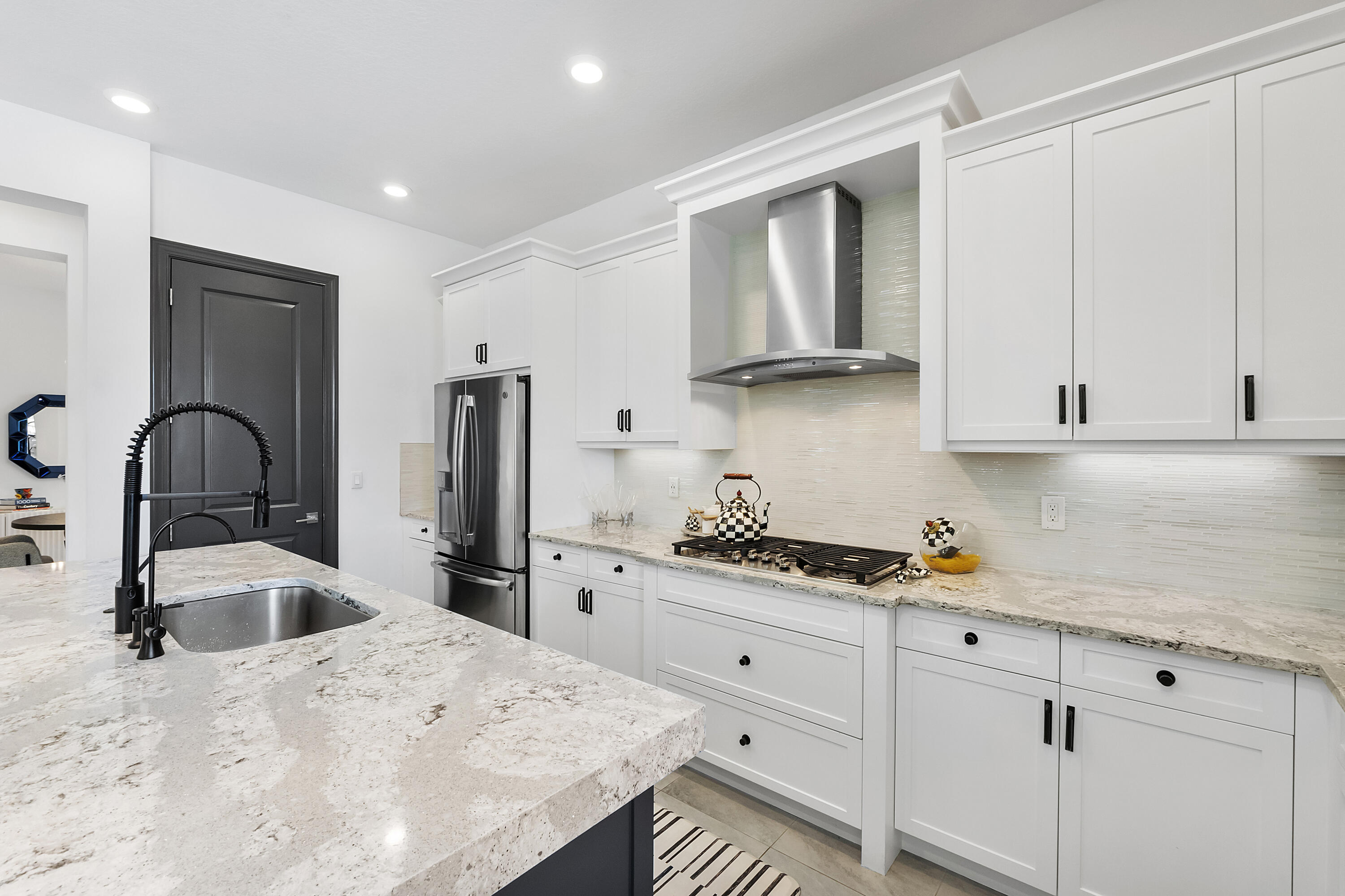 PARKLAND BAY - Residential