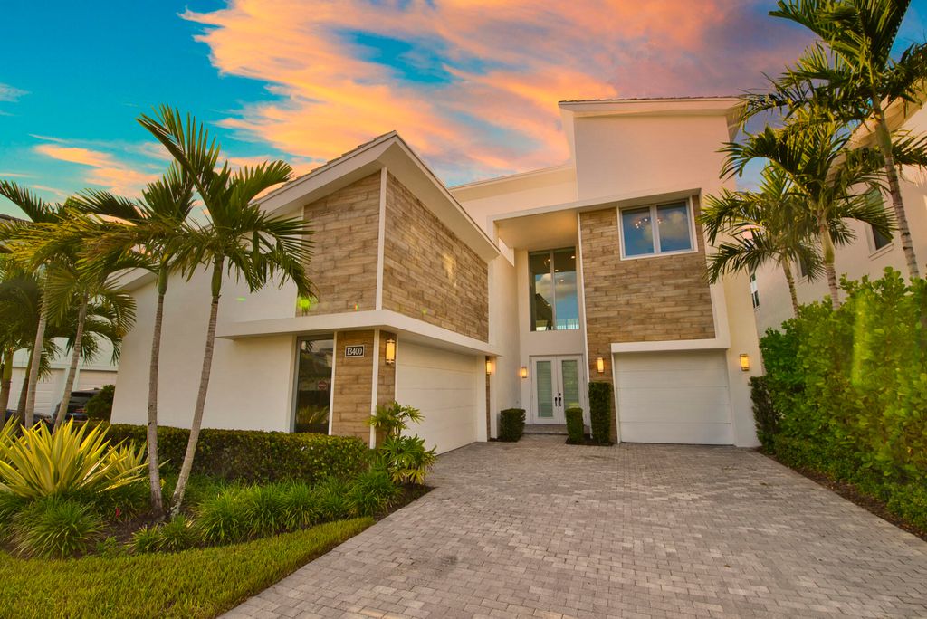 Photo of 13400 Machiavelli Way, Palm Beach Gardens, FL 33418 (MLS # R10937606)