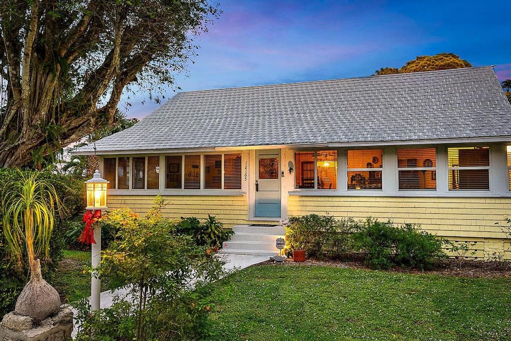 Photo of 12165 SE Nassau Street, Hobe Sound, FL 33455 (MLS # R11148207)