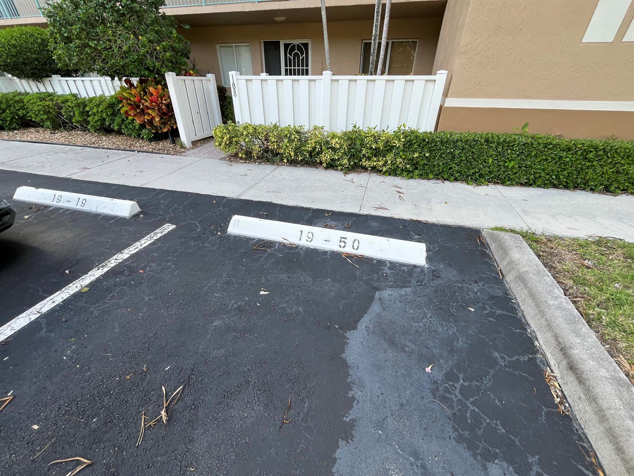 CORAL LAKES/ CORAL COVE - Residential