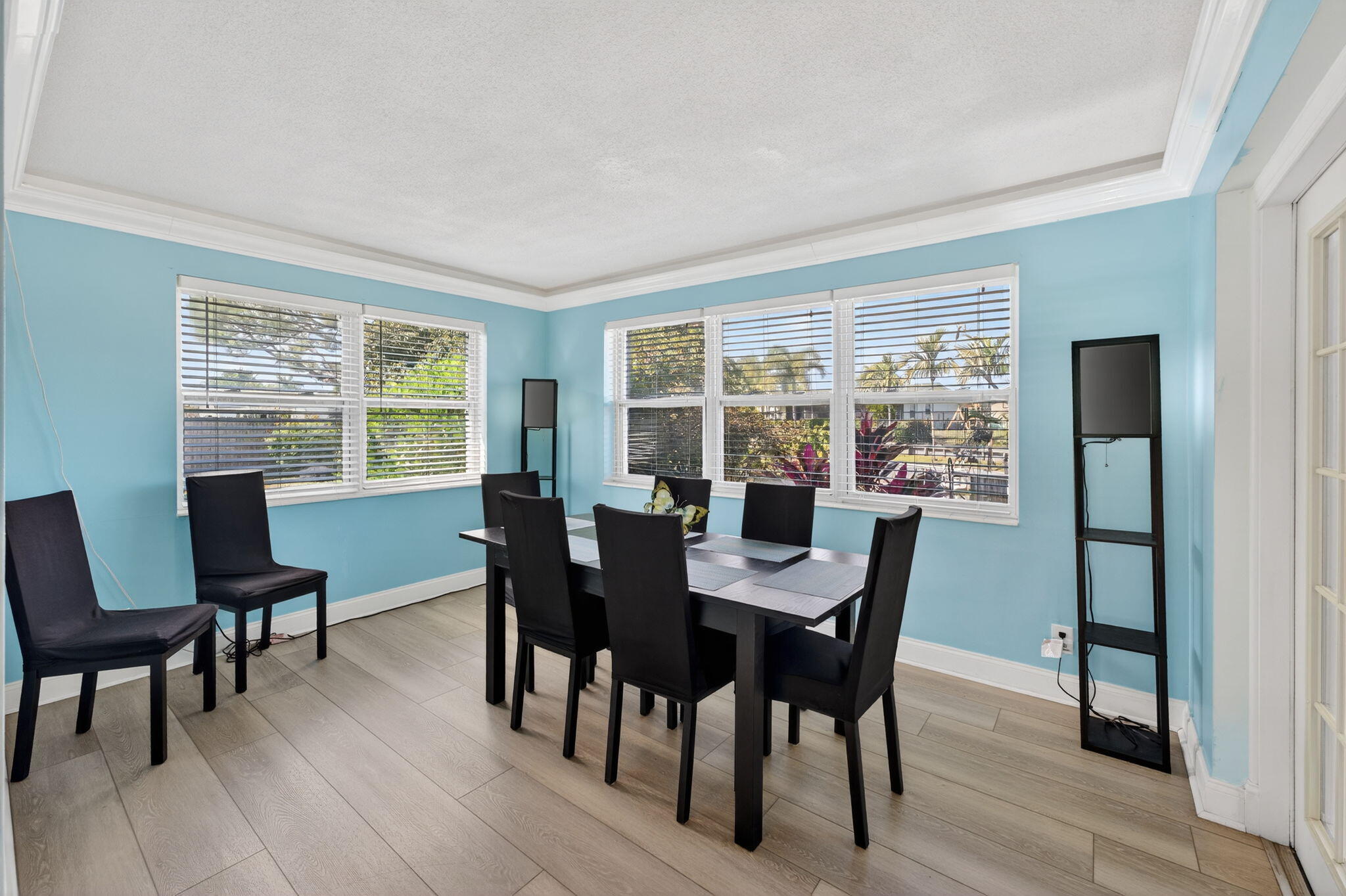 VENETIAN ISLE - Residential