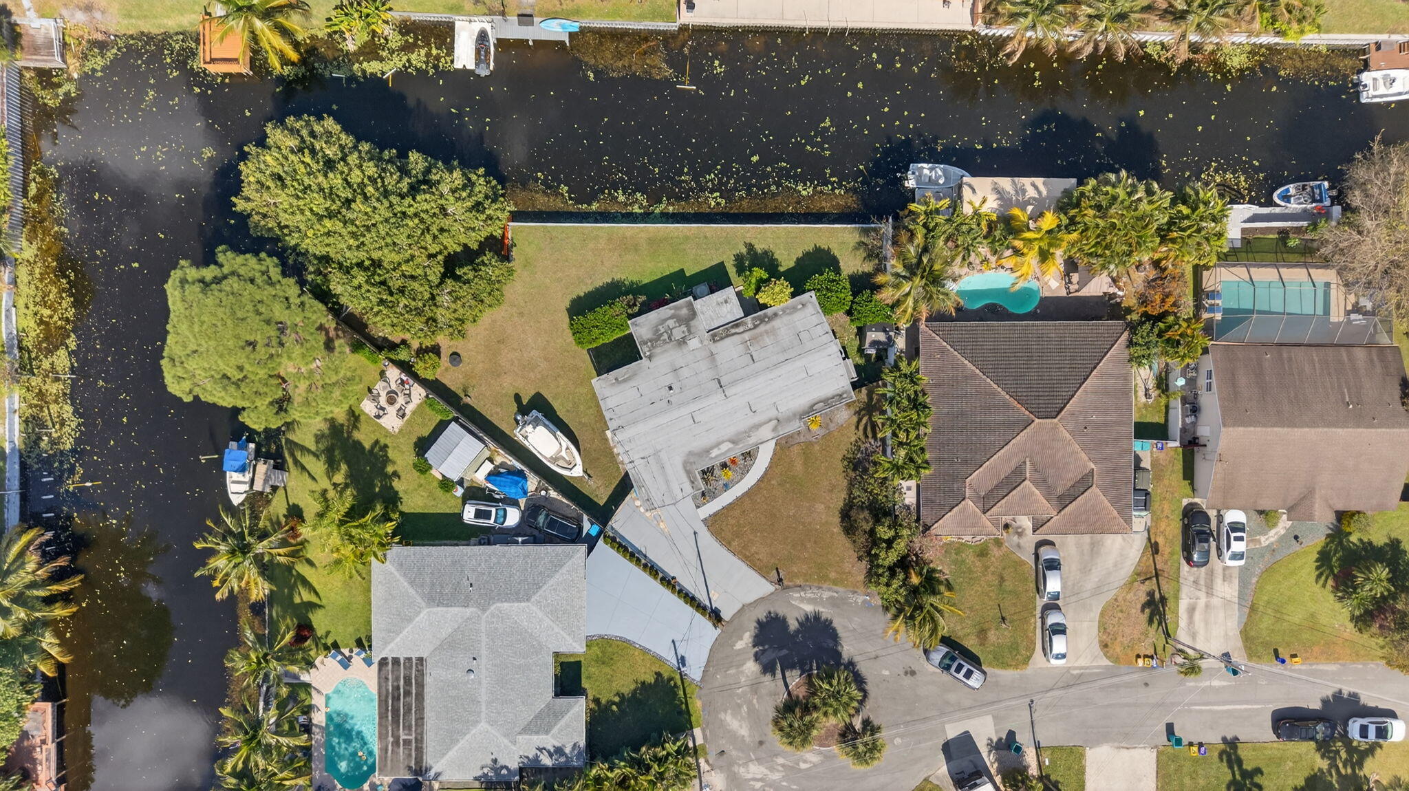 VENETIAN ISLE - Residential