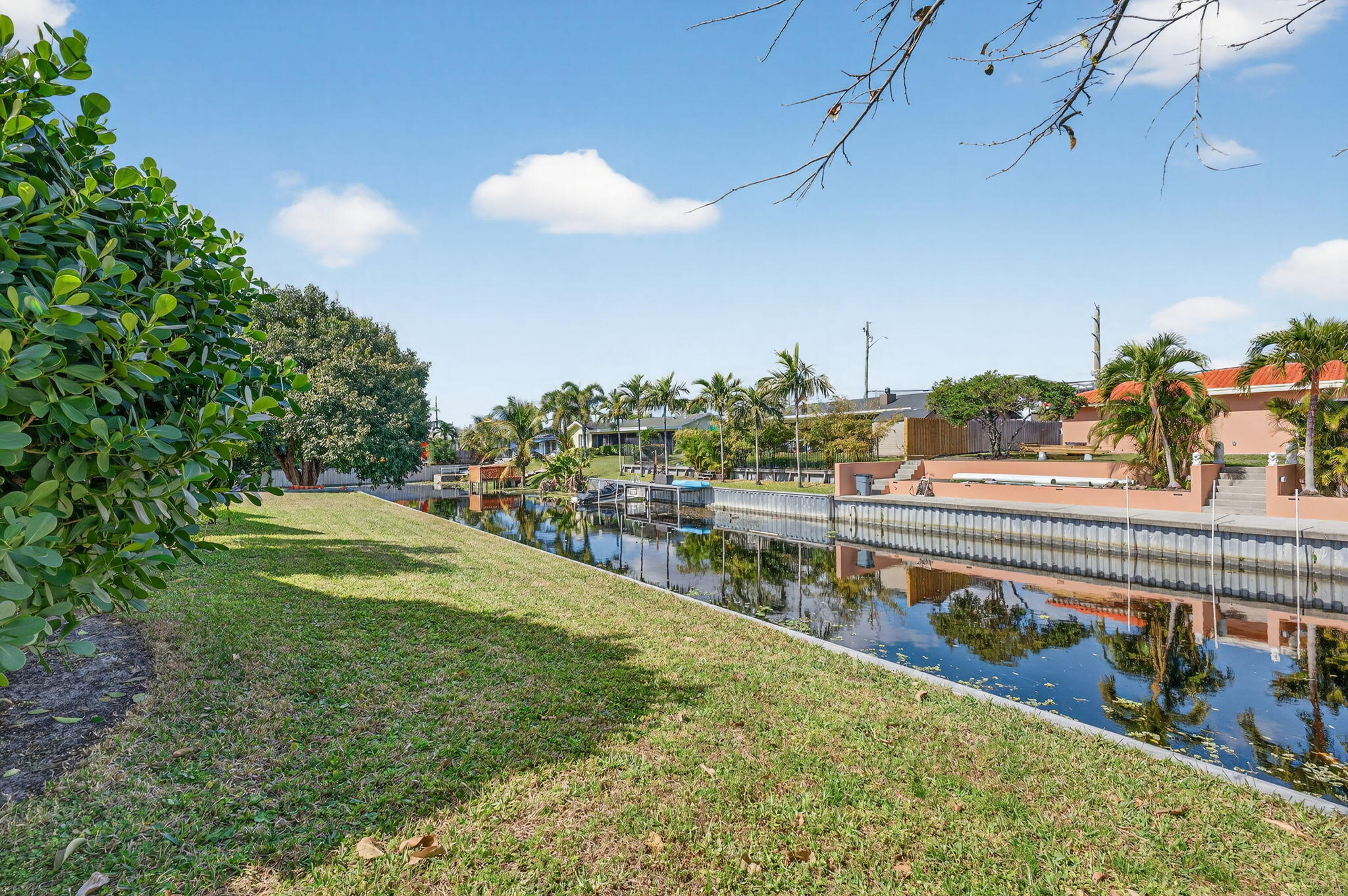 VENETIAN ISLE - Residential