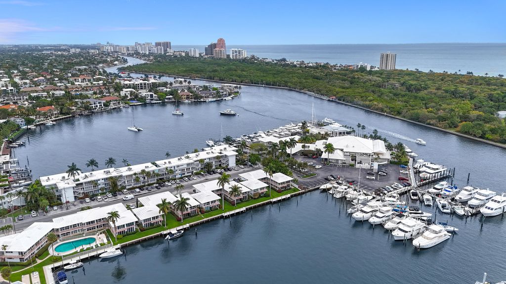Photo of 2717 Yacht Club Boulevard #Penthouse 5e, Fort Lauderdale, FL 33304 (MLS # B26008135)