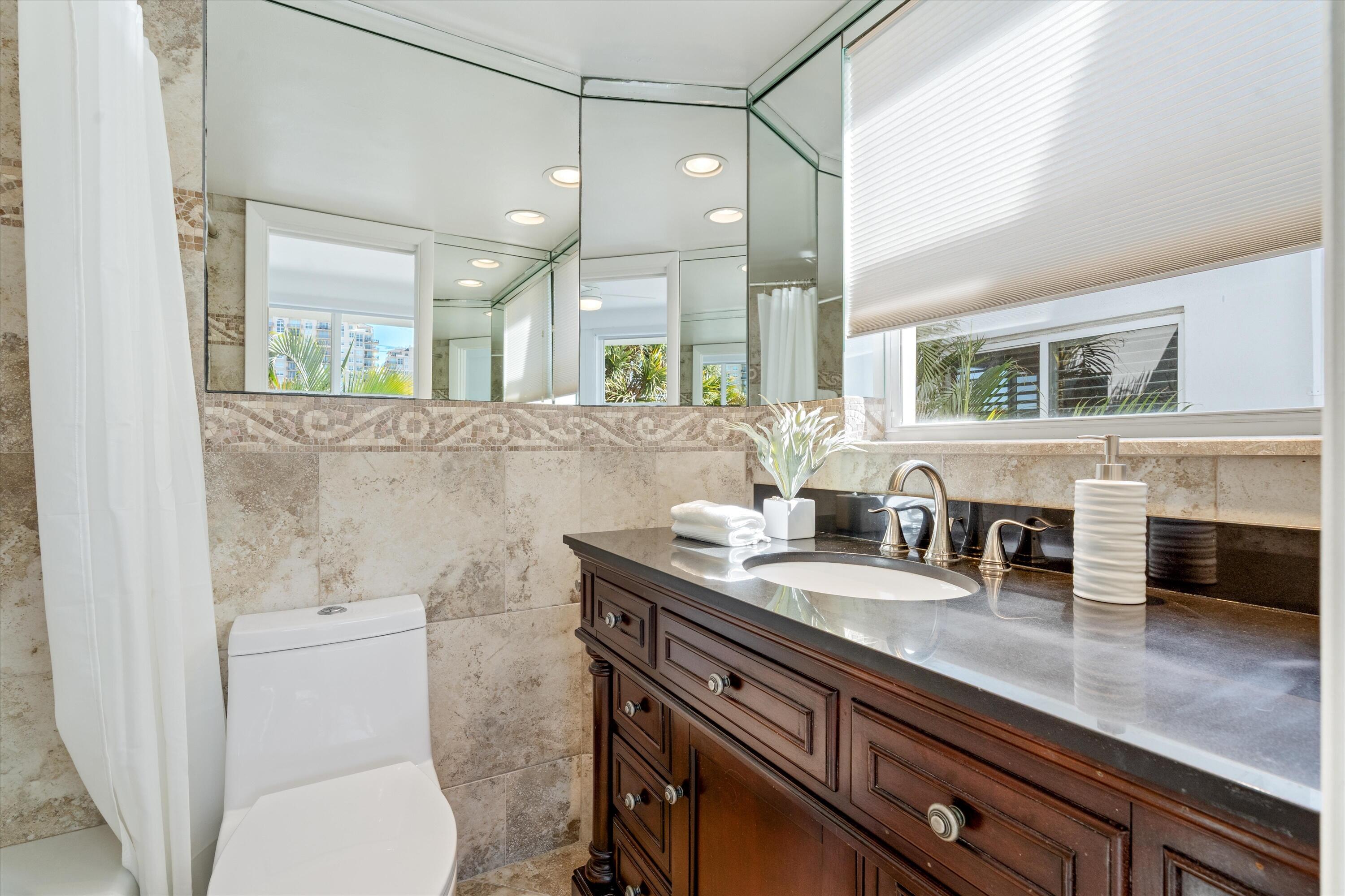 SUNRISE BAY CLUB CO-OP - Residential