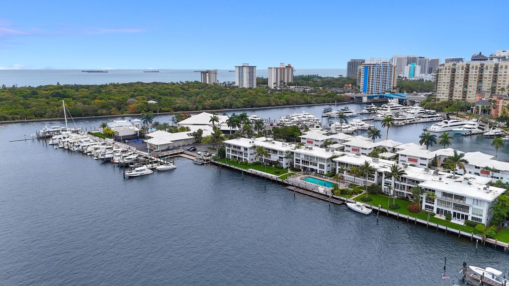 Photo of 2717 Yacht Club Boulevard #Penthouse 5e, Fort Lauderdale, FL 33304 (MLS # B26008135)