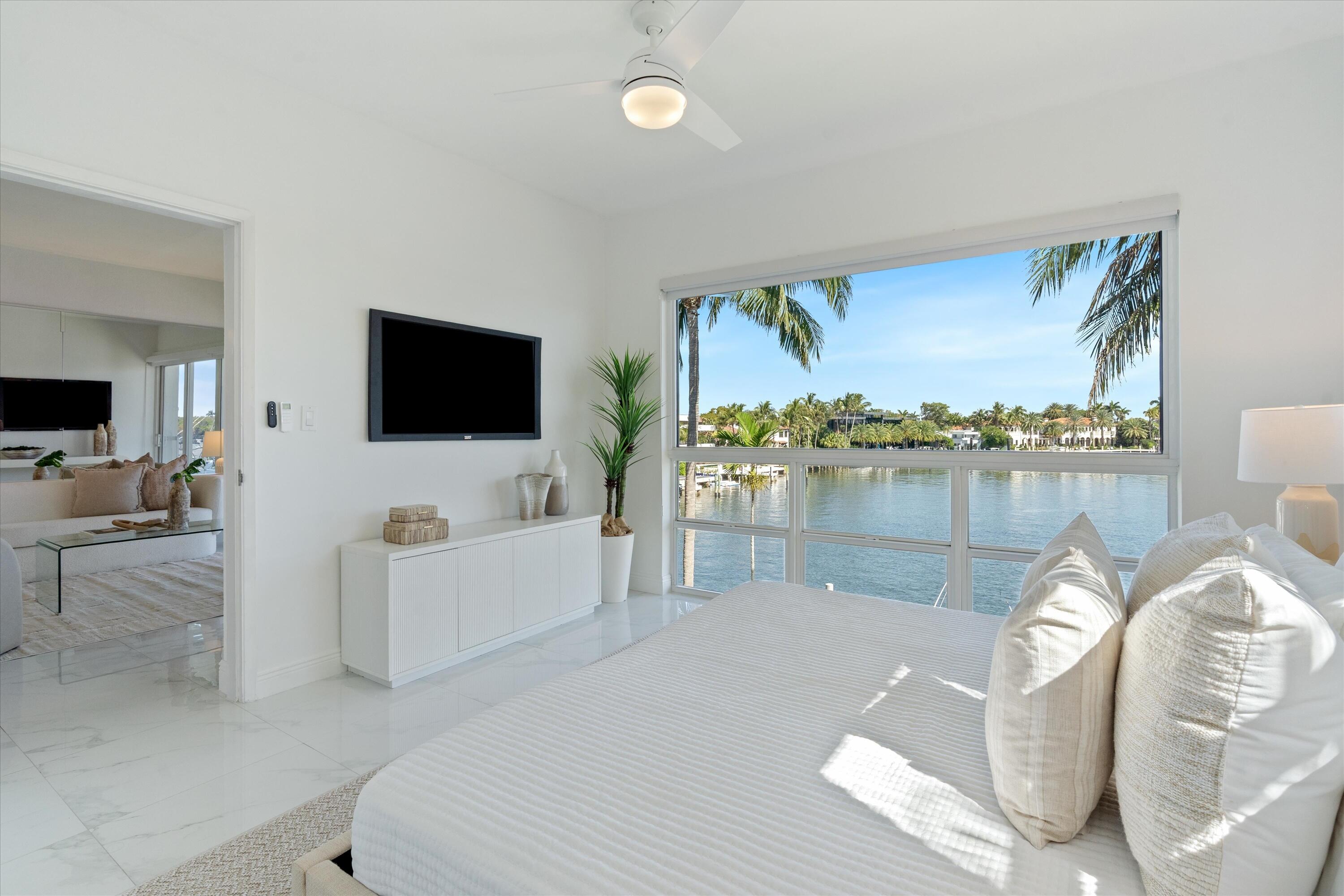 SUNRISE BAY CLUB CO-OP - Residential