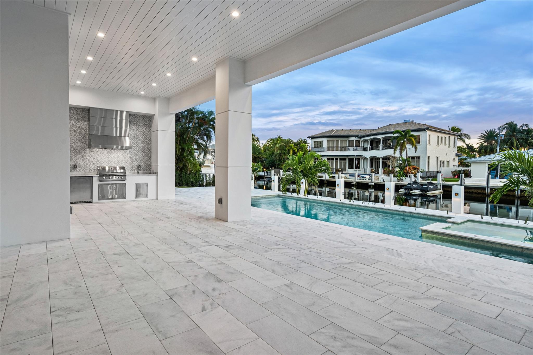 Hillsboro Isles 29-4 B - Residential