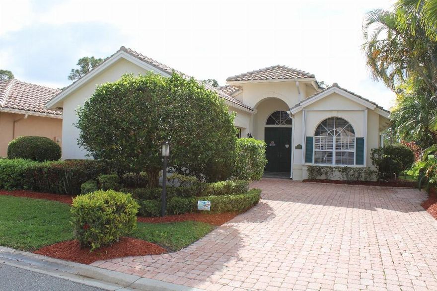 THE BEST OF GOLF COURSE LIVING, sit by your pool an overlook the beautiful golf course and lovely sunsets. This beautiful screened pool house by the golf course view has 4 bedrooms, 2 bathrooms, 2 1/2 garage with golf kart door access, garage door opener, 14' high ceilings in living room, other rooms have 10' high ceilings with fans, crown moldings, window blinds/hurricane shutters, granite counter tops/backsplash, stainless steel appliances,  washer/dryer, central vacuum system, new laminate floors, new glass heavy duty shower frames, Pool pump renewed in 2018, Pool heater renewed in 2021, Air Condition with UV light renewed in 2020 (10 years warranty). Enjoy your morning coffee at the quiet patio watching golf course and mature landscaping.