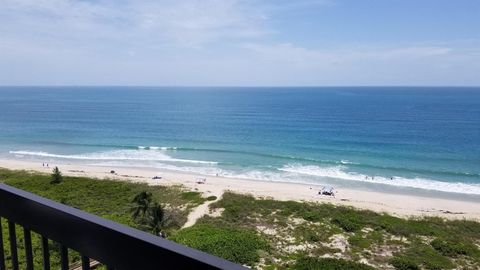 A home in Hutchinson Island