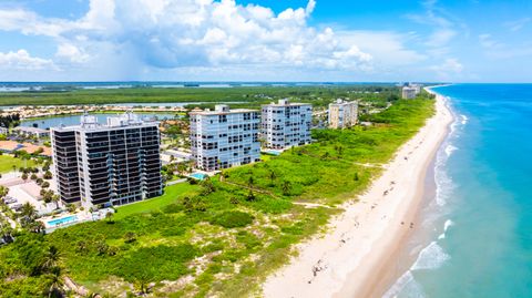 A home in Hutchinson Island