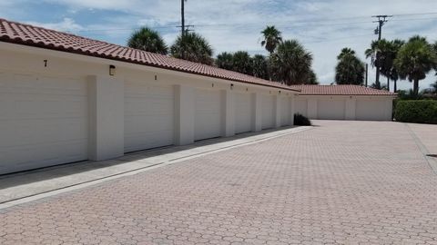 A home in Hutchinson Island