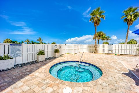 A home in Hutchinson Island