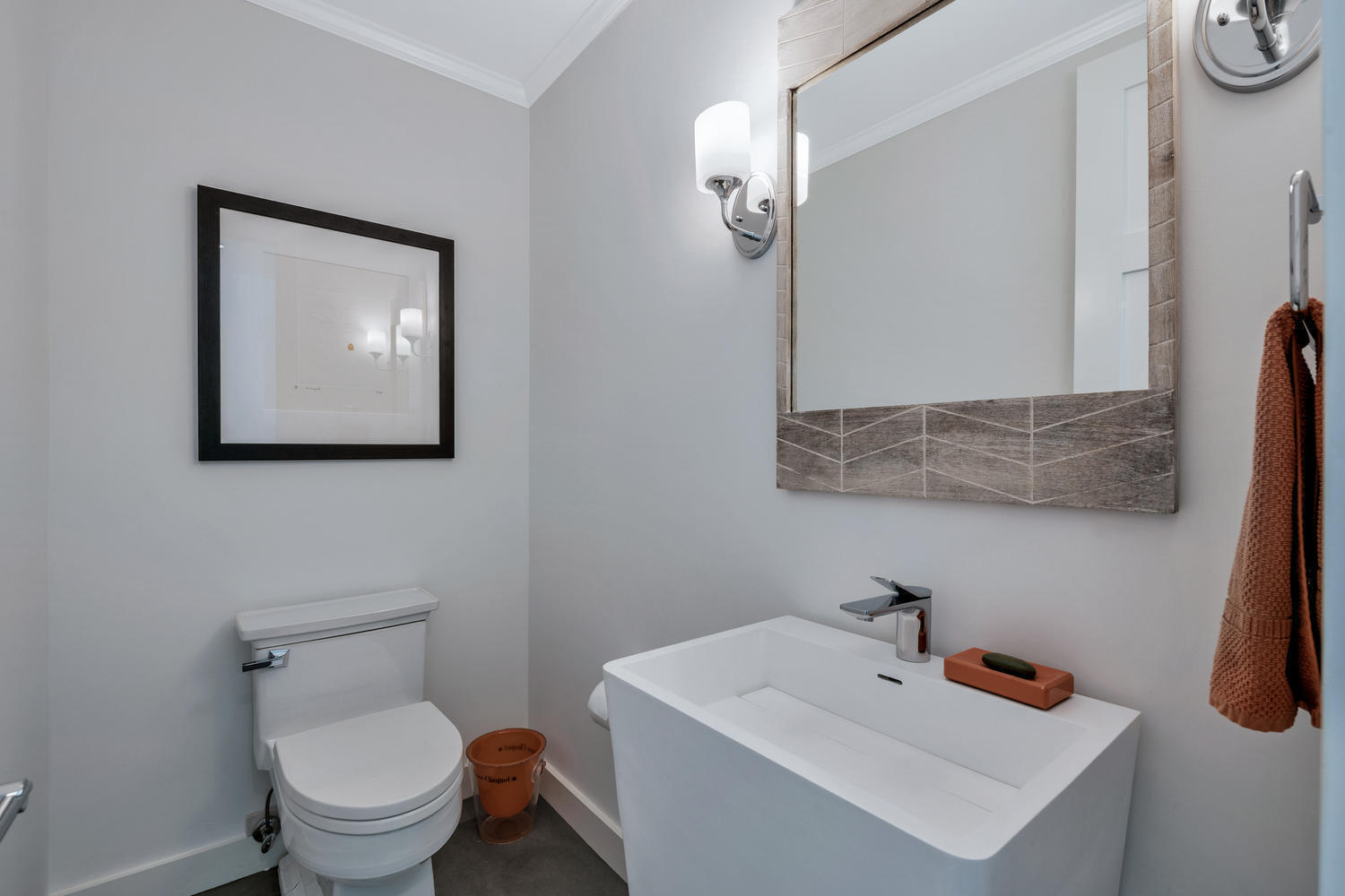 DODGE ESTATES IN - Residential Lease