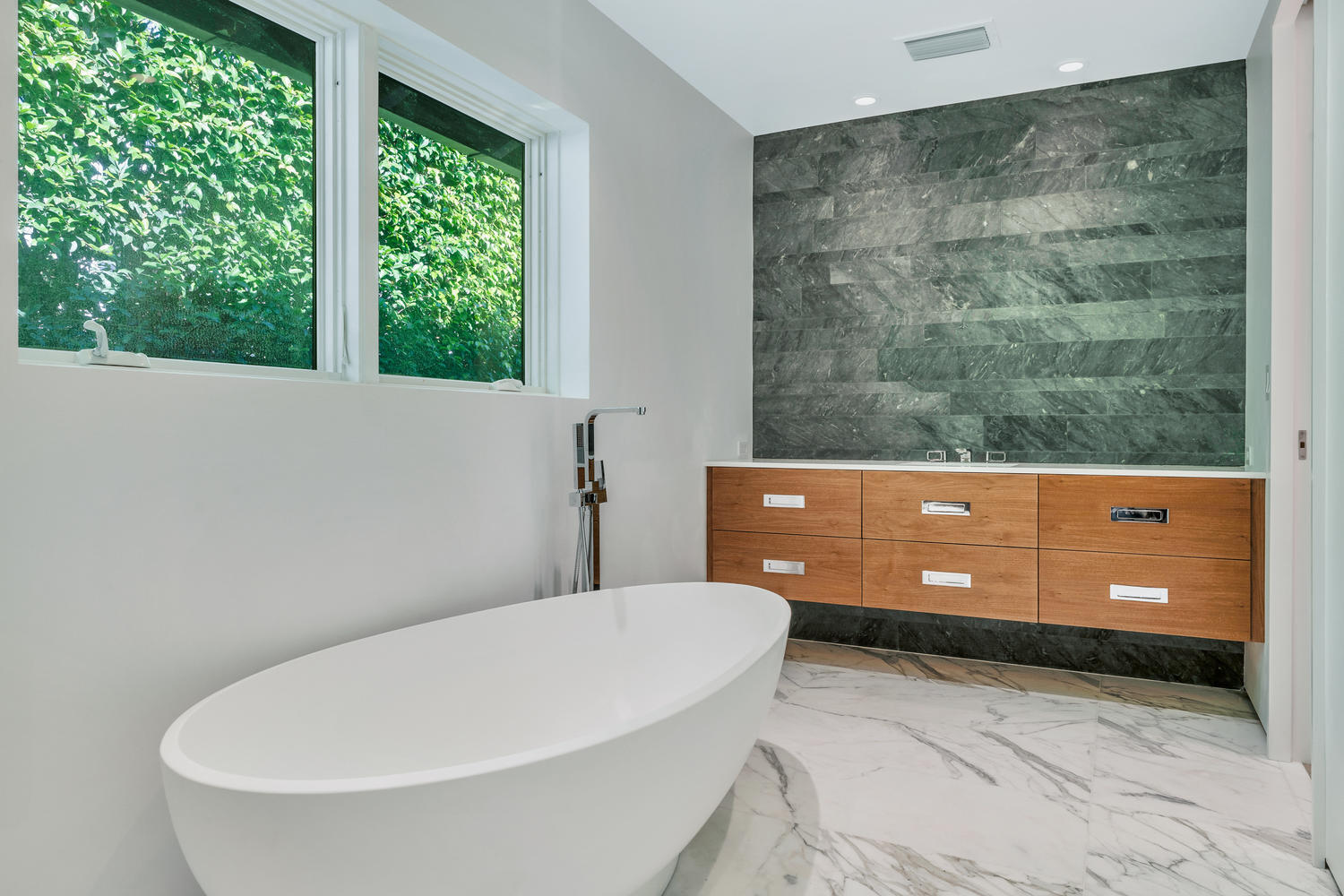 DODGE ESTATES IN - Residential Lease