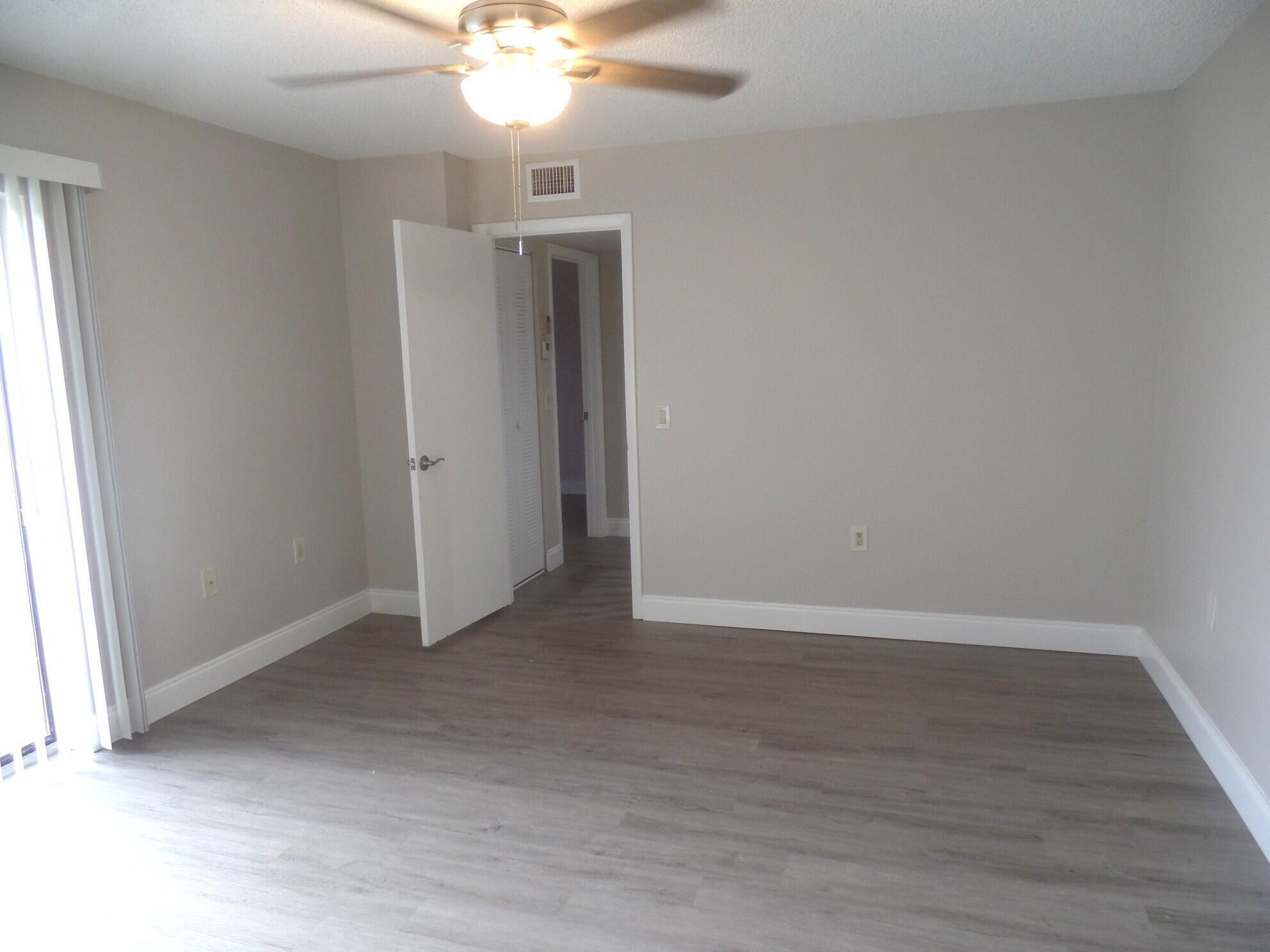 WATERSIDE LUXURY TOWNHOMES CONDO - Residential