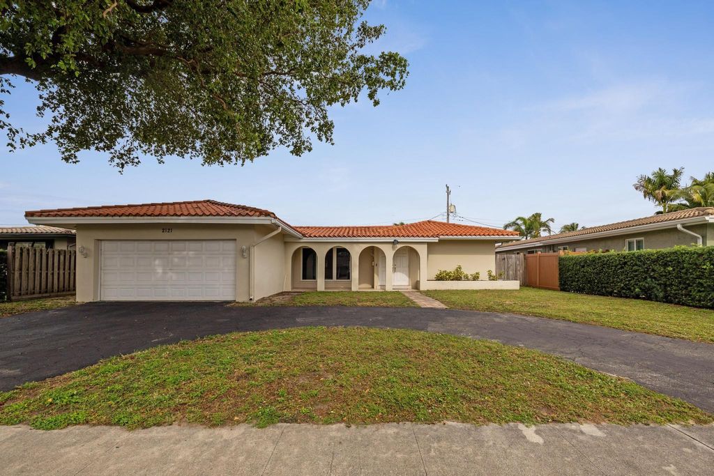 Photo of 2121 NE 62nd Ct, Fort Lauderdale, FL 33308 (MLS # F10417282)