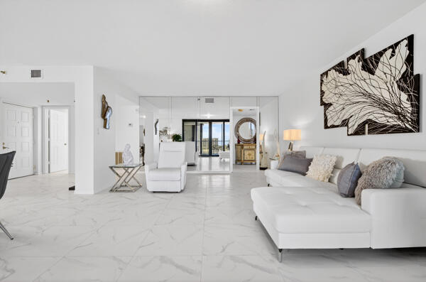 SANDPOINTE BAY CONDO - Residential