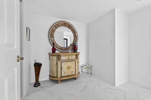 SANDPOINTE BAY CONDO - Residential