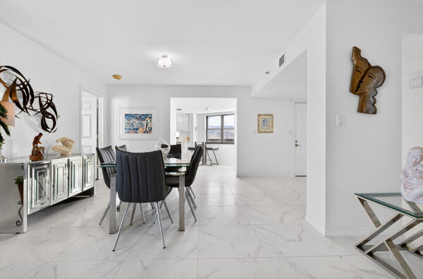 SANDPOINTE BAY CONDO - Residential