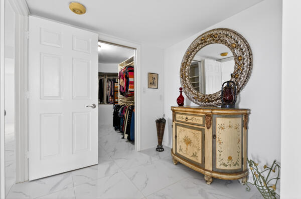 SANDPOINTE BAY CONDO - Residential