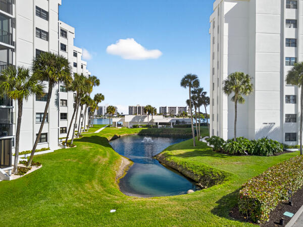 SANDPOINTE BAY CONDO - Residential