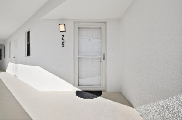 SANDPOINTE BAY CONDO - Residential