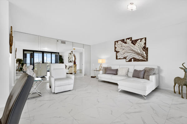 SANDPOINTE BAY CONDO - Residential