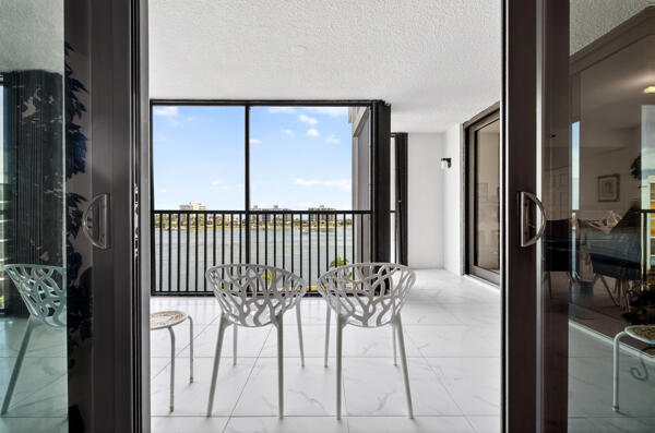 SANDPOINTE BAY CONDO - Residential