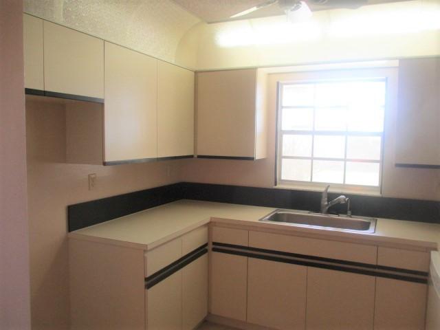 HIGH POINT OF DELRAY WEST CONDO SEC 3 - Residential