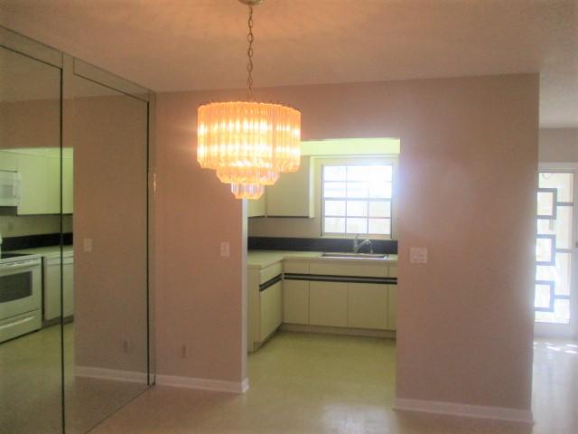 HIGH POINT OF DELRAY WEST CONDO SEC 3 - Residential