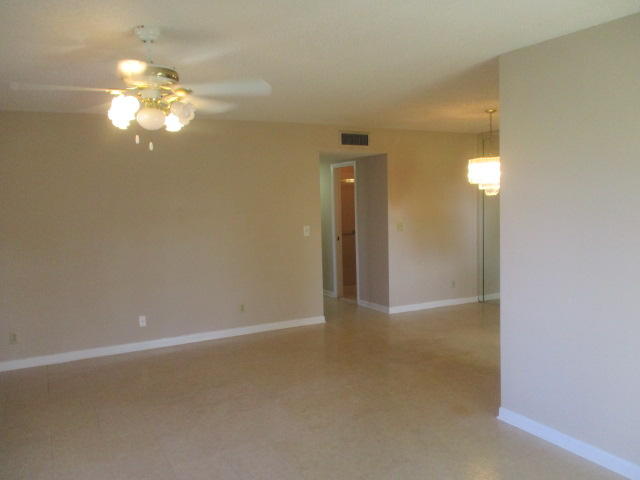 HIGH POINT OF DELRAY WEST CONDO SEC 3 - Residential