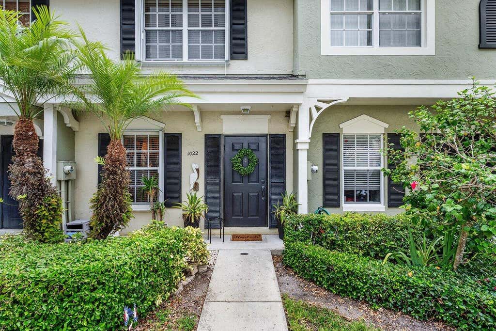 Photo of 1022 Kokomo Key Lane, Delray Beach, FL 33483 (MLS # B26041913)