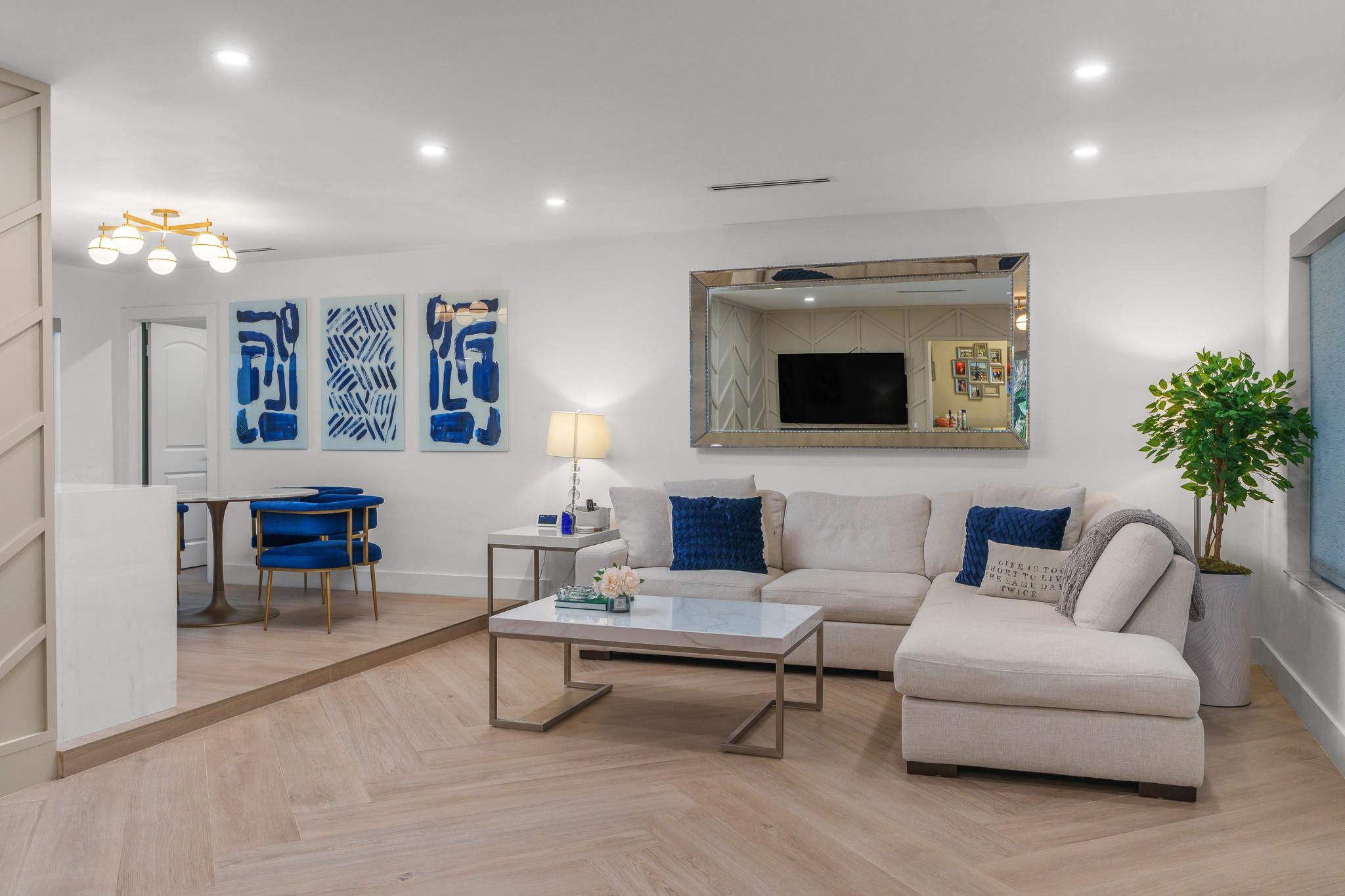 599 SW 8th Ter