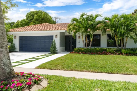 599 SW 8th Ter, Boca Raton, FL MLS: F10496666