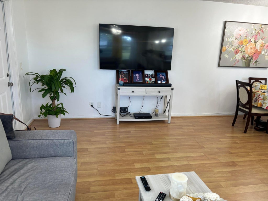 Photo of 172 Camden, West Palm Beach, FL 33417 (MLS # B26041362)