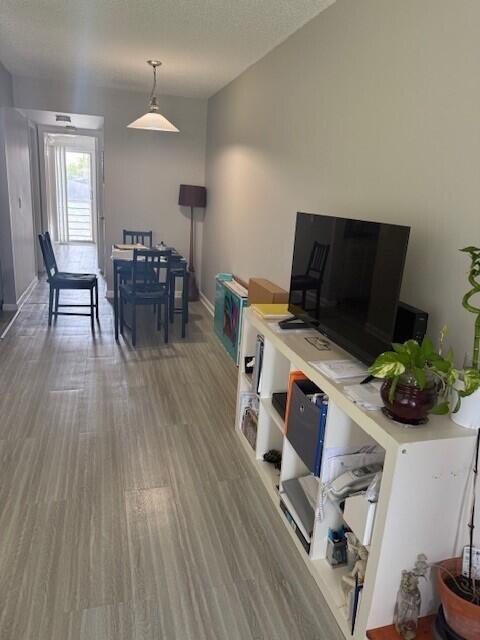 75 Ventnor D Drive