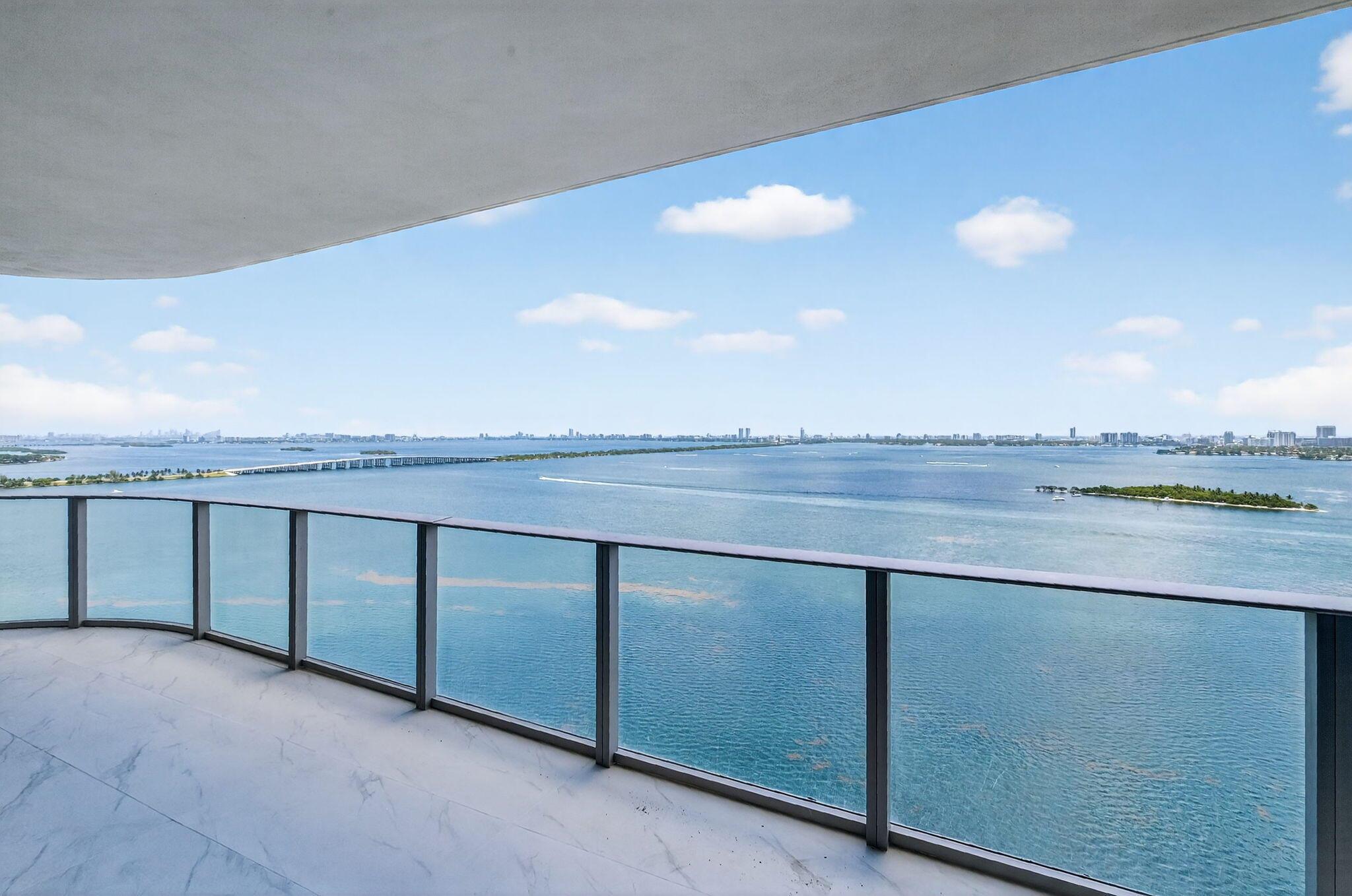 700 NE 24th Street 2201