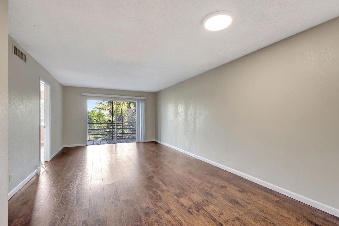 PARK VIEW AT PALM BEACH CONDO - Residential