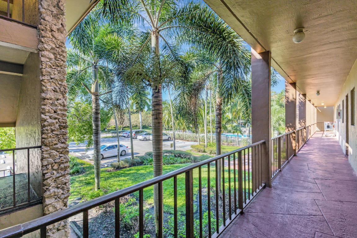 PARK VIEW AT PALM BEACH CONDO - Residential