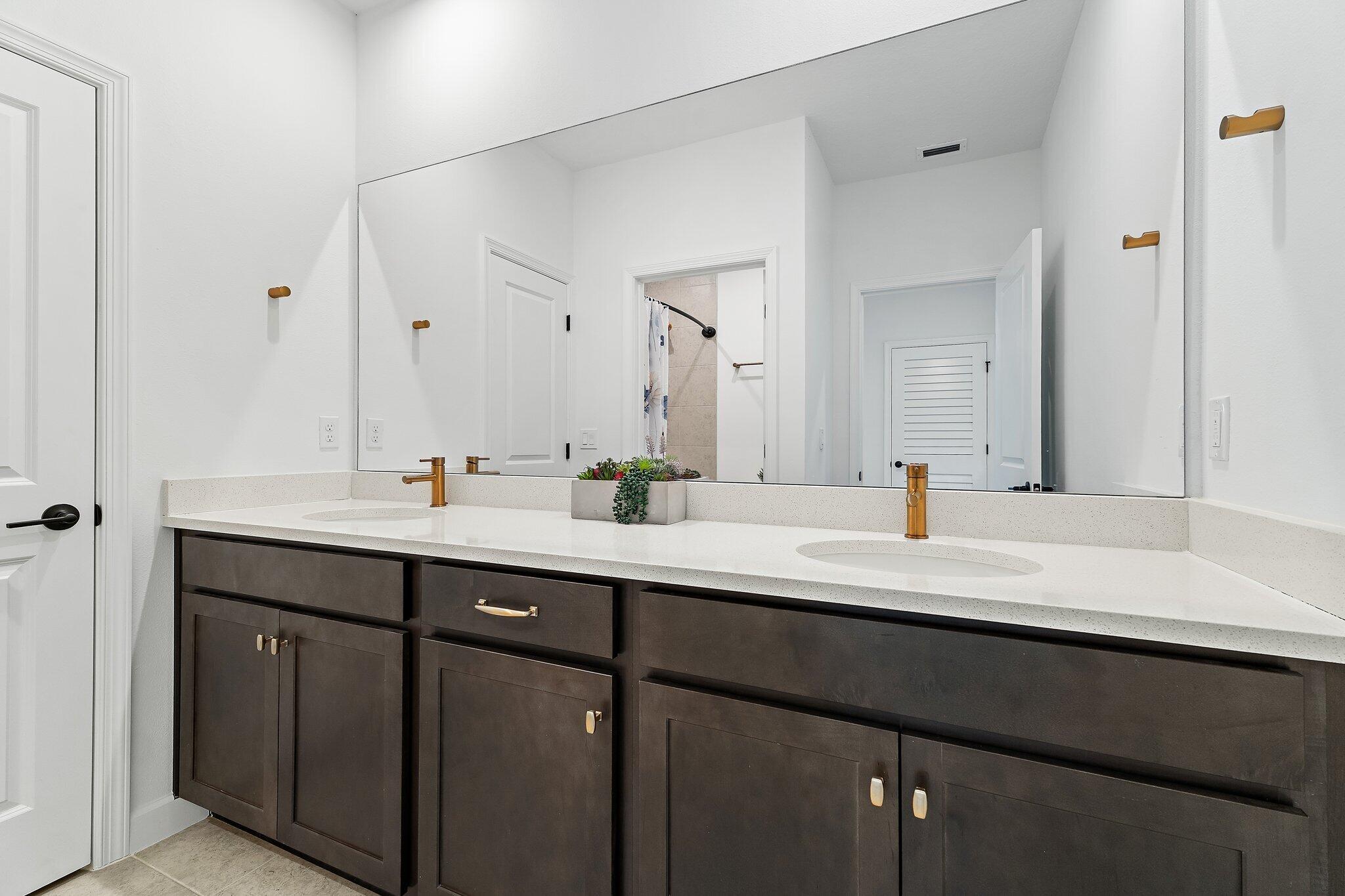 SOUTHERN GROVE PARCEL 28 REPLAT - Residential