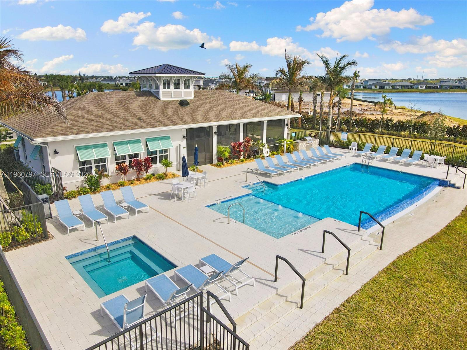 SOUTHERN GROVE PARCEL 28 REPLAT - Residential