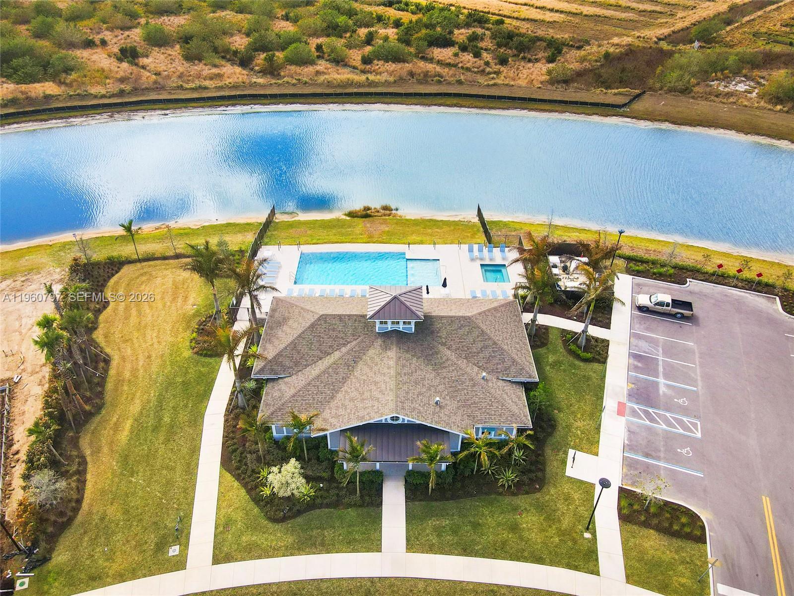 SOUTHERN GROVE PARCEL 28 REPLAT - Residential