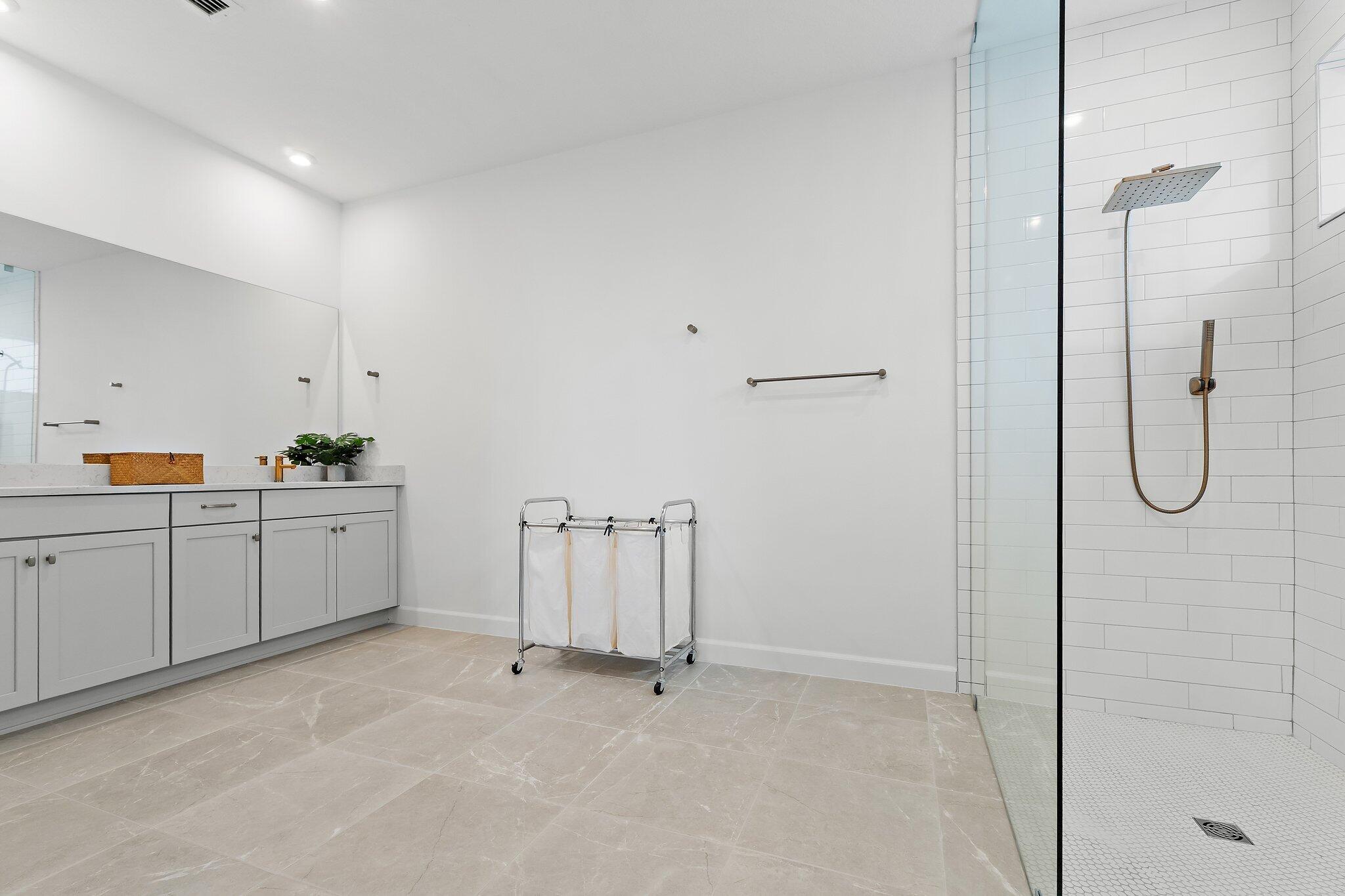 SOUTHERN GROVE PARCEL 28 REPLAT - Residential