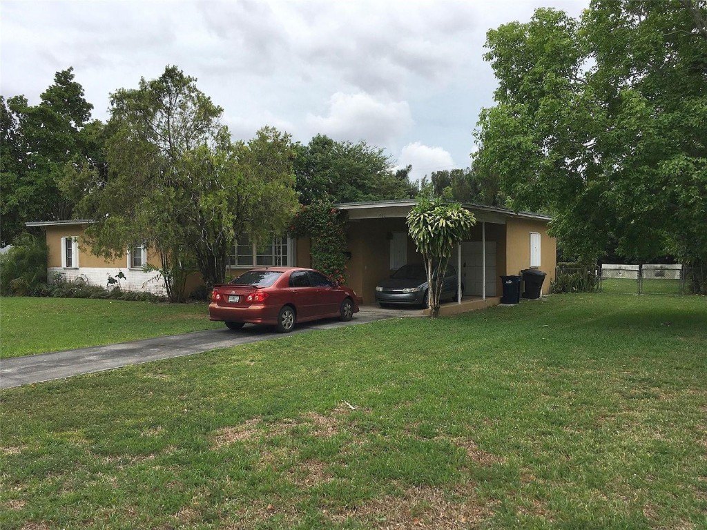 Country Club Estates Sec - Residential