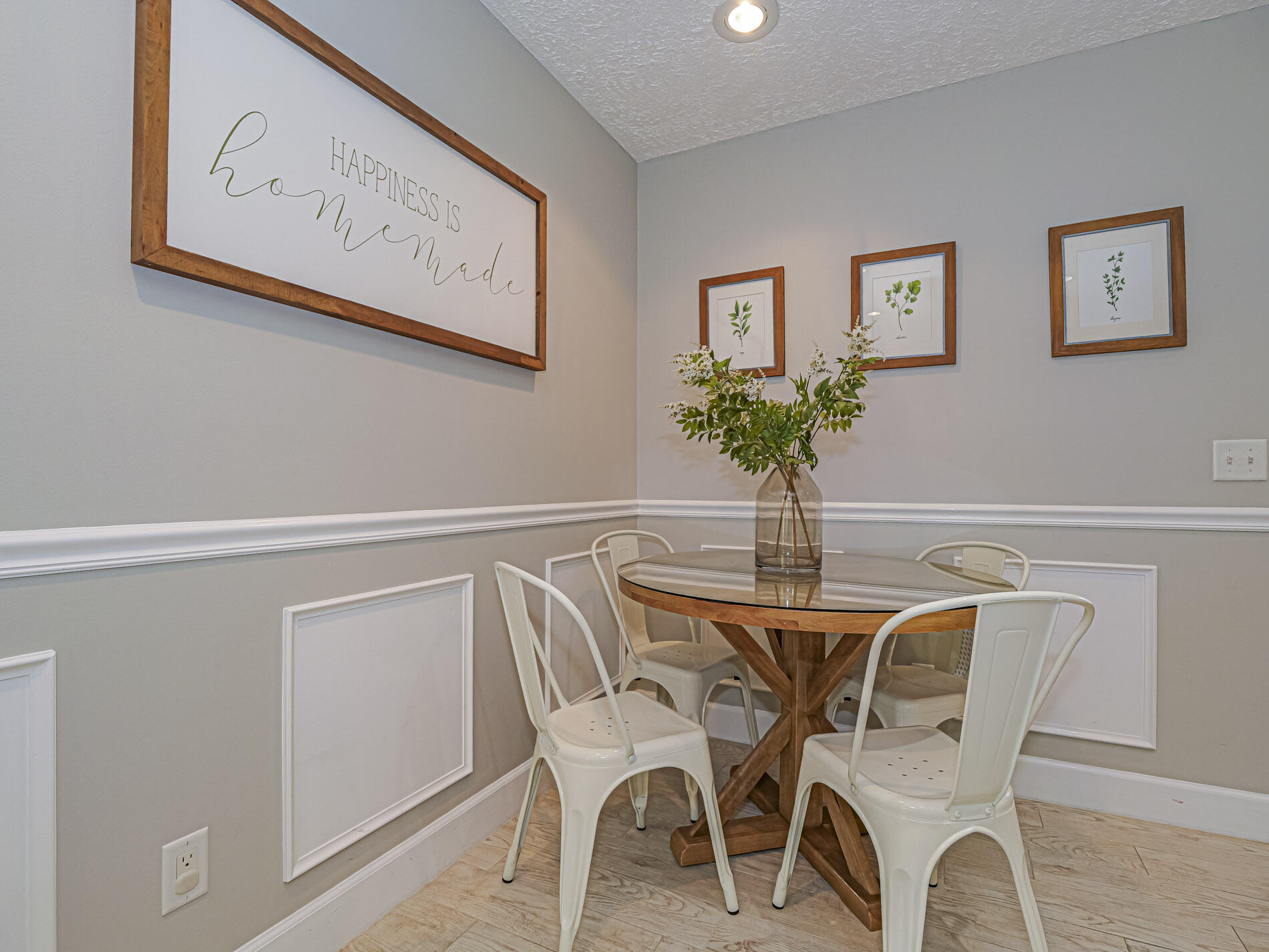 PARADISE PARK UNIT NO 2 - Residential